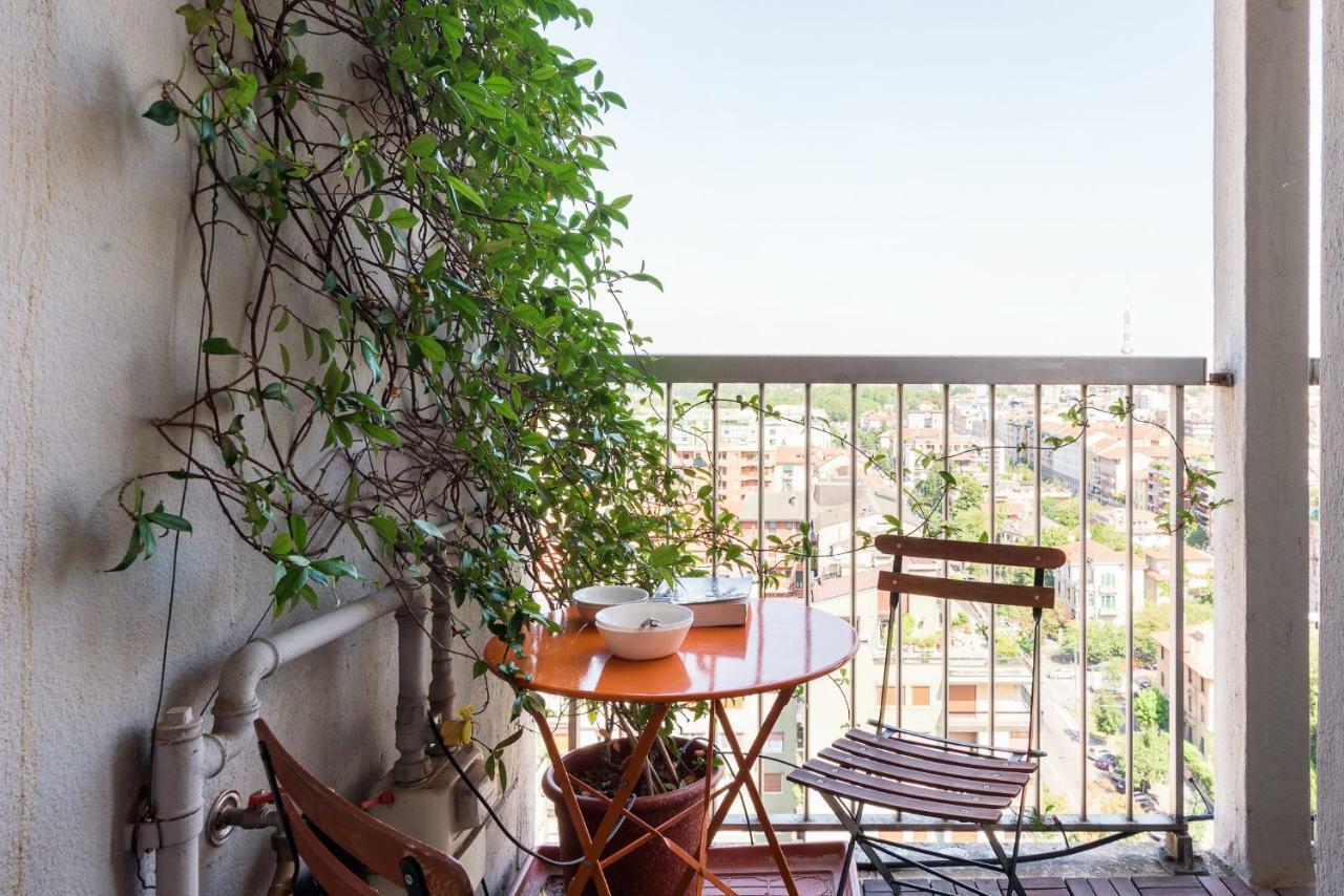 Apartment Joivy Homey 1-bed With View Near Citylife Milan